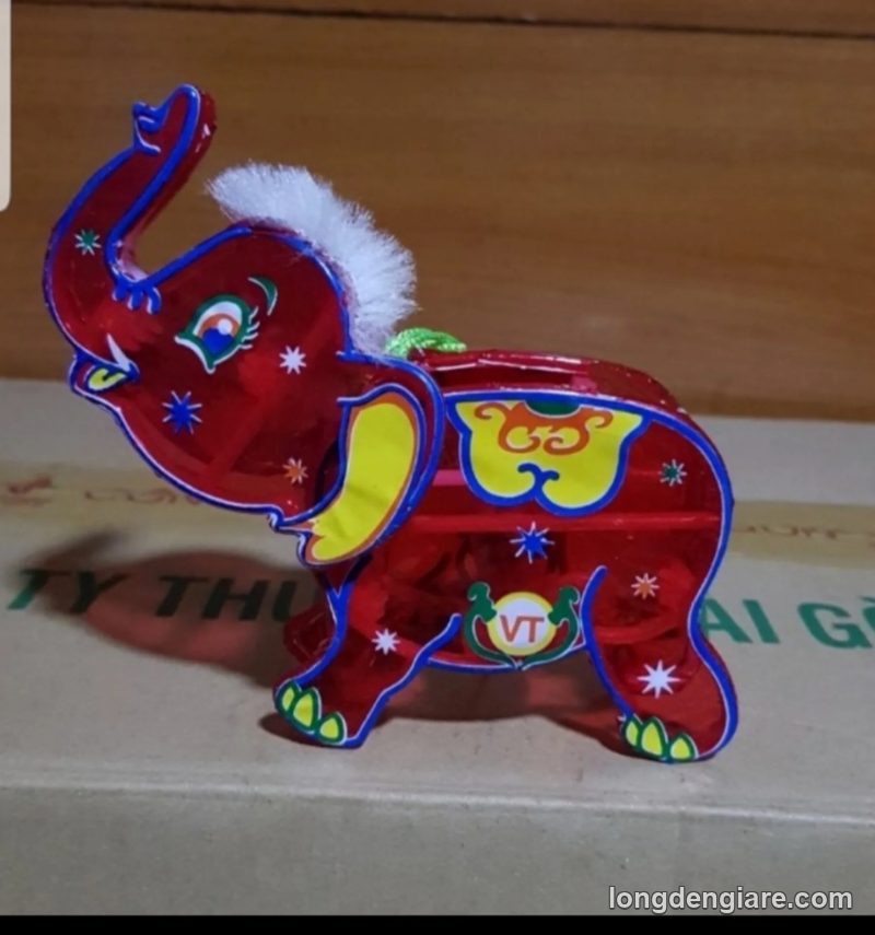 Lồng đèn giấy kiếng hình voi